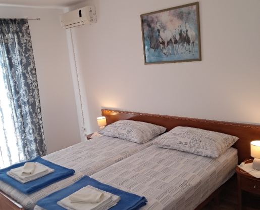 ROOMS ZEC